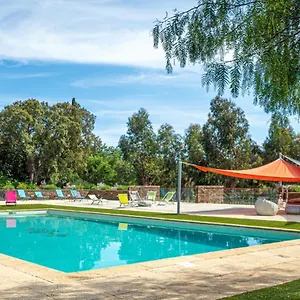 La Romeo, Piscine Et Apartment