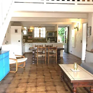 89 Le Grand Pin Apartment