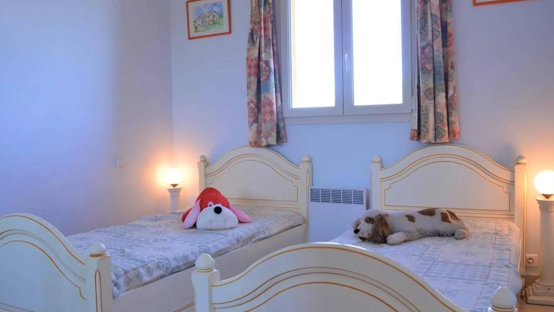 Holiday home Maison Avec Piscine Couverte Et Terrasse Barbecue - 6 Couchages - Sainte Maxime - Fr-1-226-311