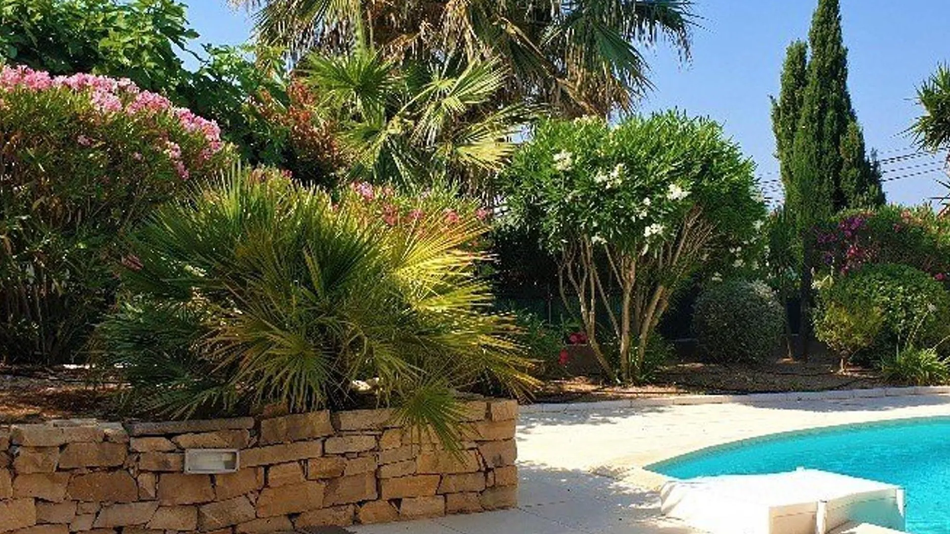 Maison Avec Piscine Couverte Et Terrasse Barbecue - 6 Couchages - Sainte Maxime - Fr-1-226-311